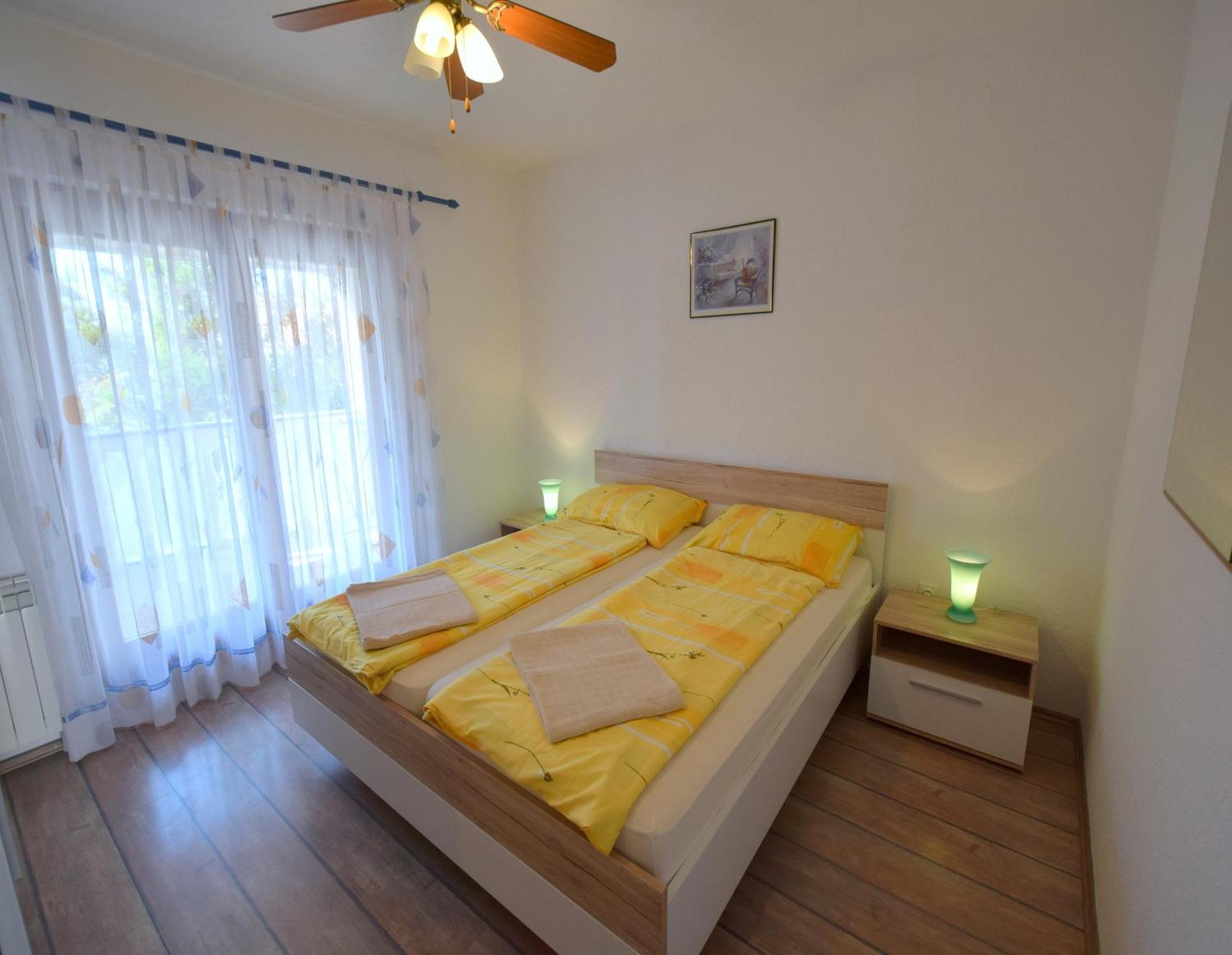 Apartments Martin Malinska Bagian luar foto