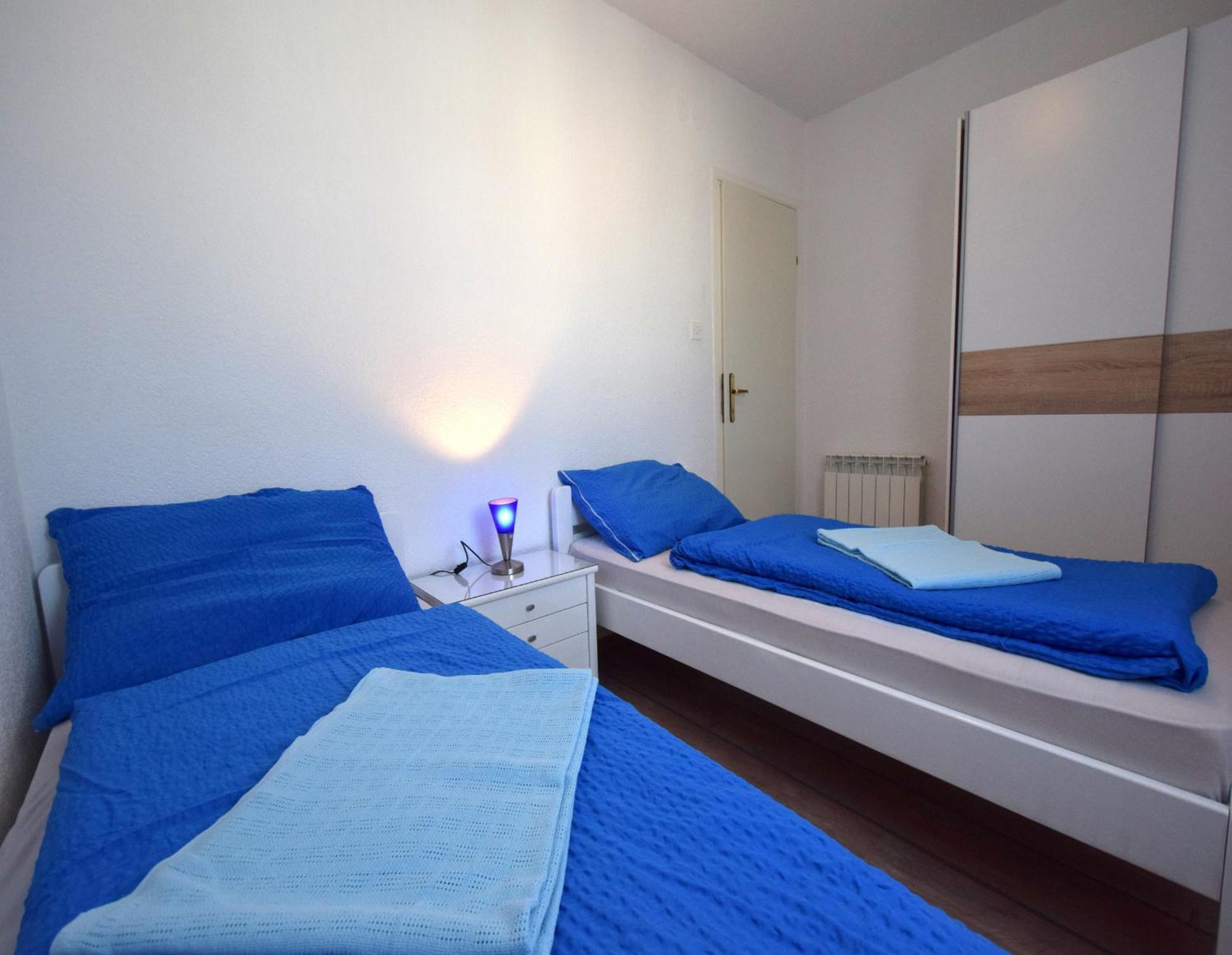 Apartments Martin Malinska Bagian luar foto